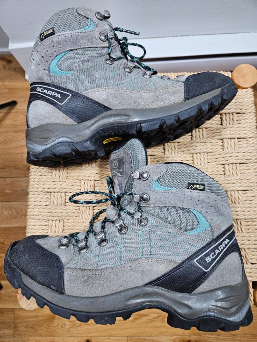 Vintage Scarpa Gore-Tex Vibram Hiking Boots Women’s 7.5 Waterproof Trail Gorp